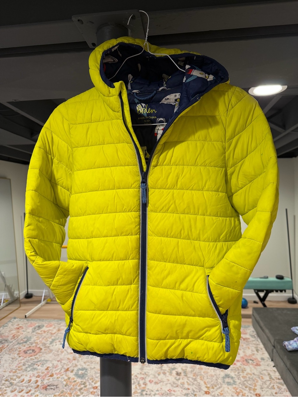 Boden Navy Space-Print Lined Yellow Puffer Jacket